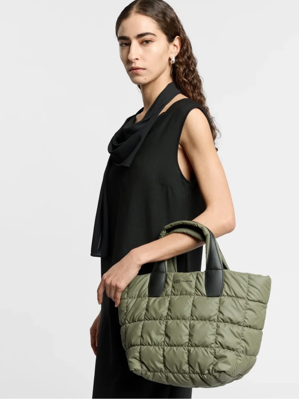 NEW VEE COLLECTIVE SMALL PORTER TOTE MOSS GREEN - Picture 10 of 12